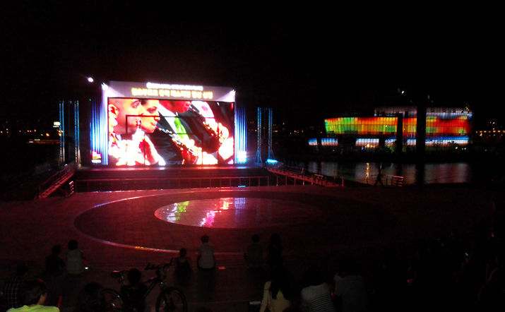 '잘츠부르크 뮤직 페스티벌 영상 상영'