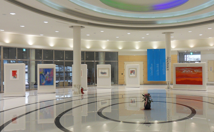 '정경자 특별 초대展'